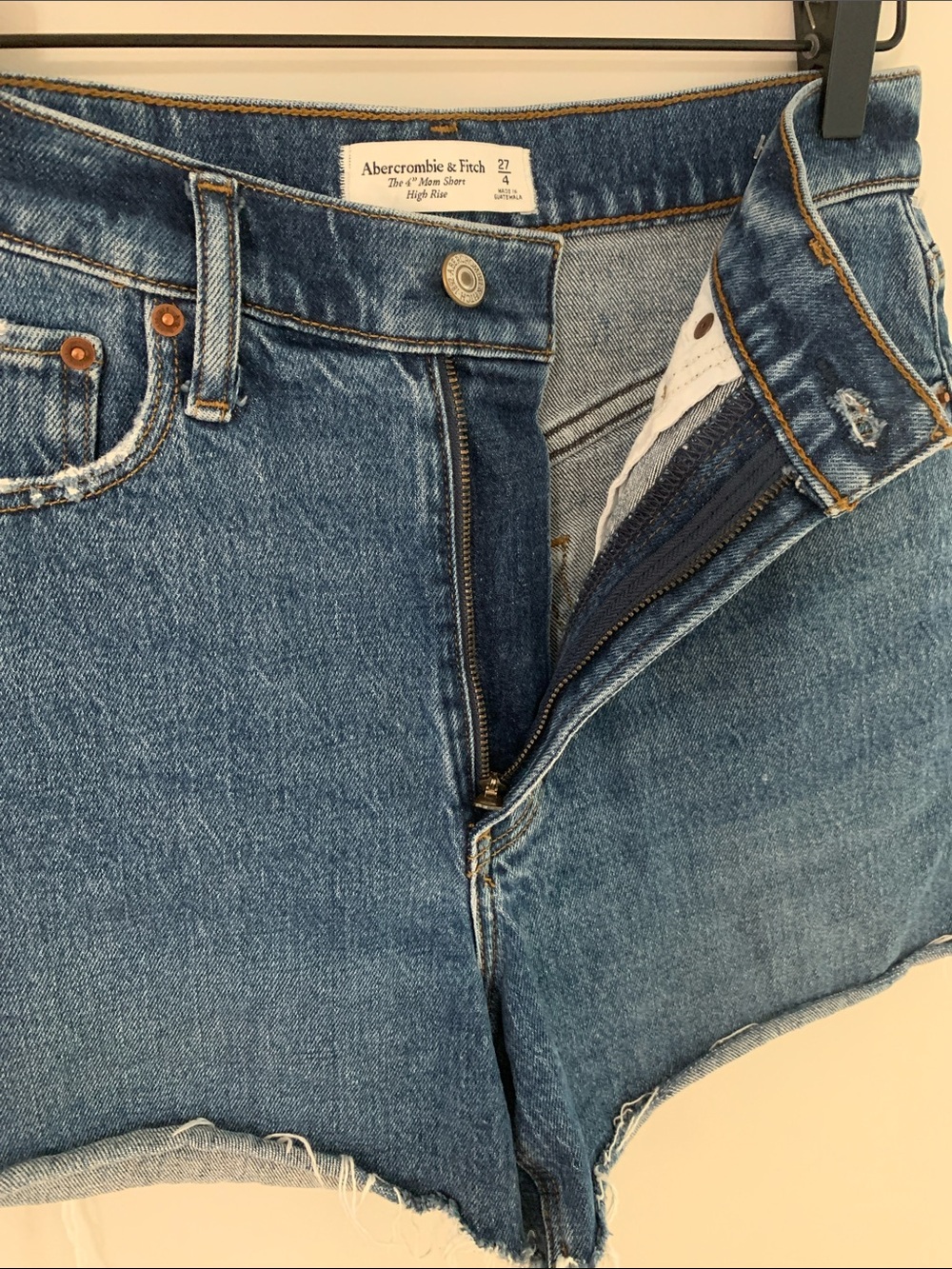 Abercrombie & Fitch The 4” Mom Short High Rise Curve Love Size 27 - Picture 2 of 5